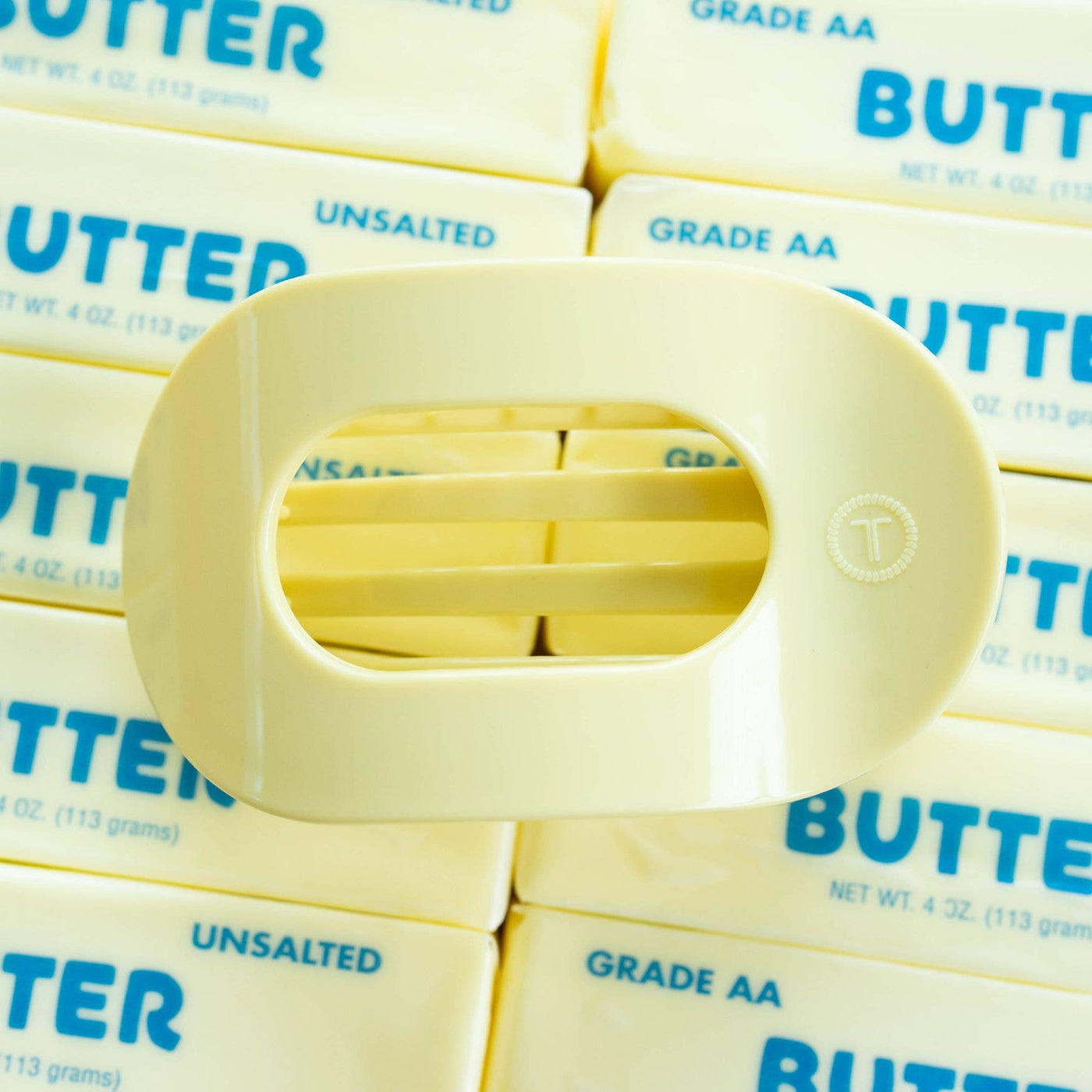 Flat Round Hair Clip | Medium | Butter Yellow