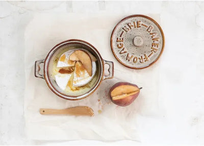 Stoneware Brie Baker w/bamboo spreader